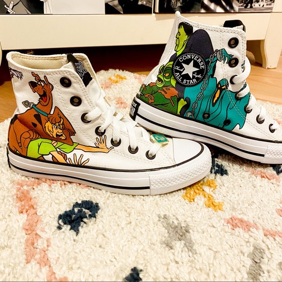 Scooby Doo Converse Collab - Picture 2 of 4